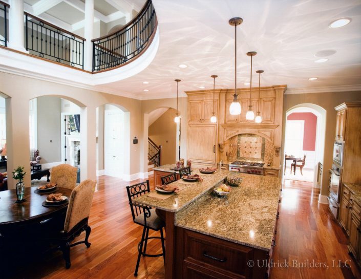 Custom Home - Dining Area & Kitchen